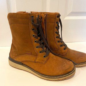 Keen Boots Size 8